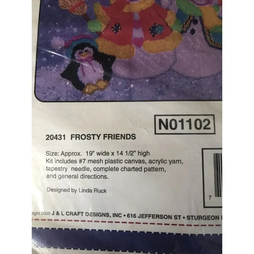 20431 Frosty Friends J & J Designs‎ Needlepoint Canvas Set